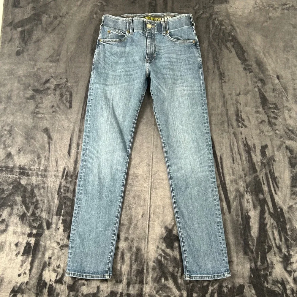 Lee Extreme Motion MVP Jeans Mens 30x32 Blue Straight Fit Tapered Leg Stretch
